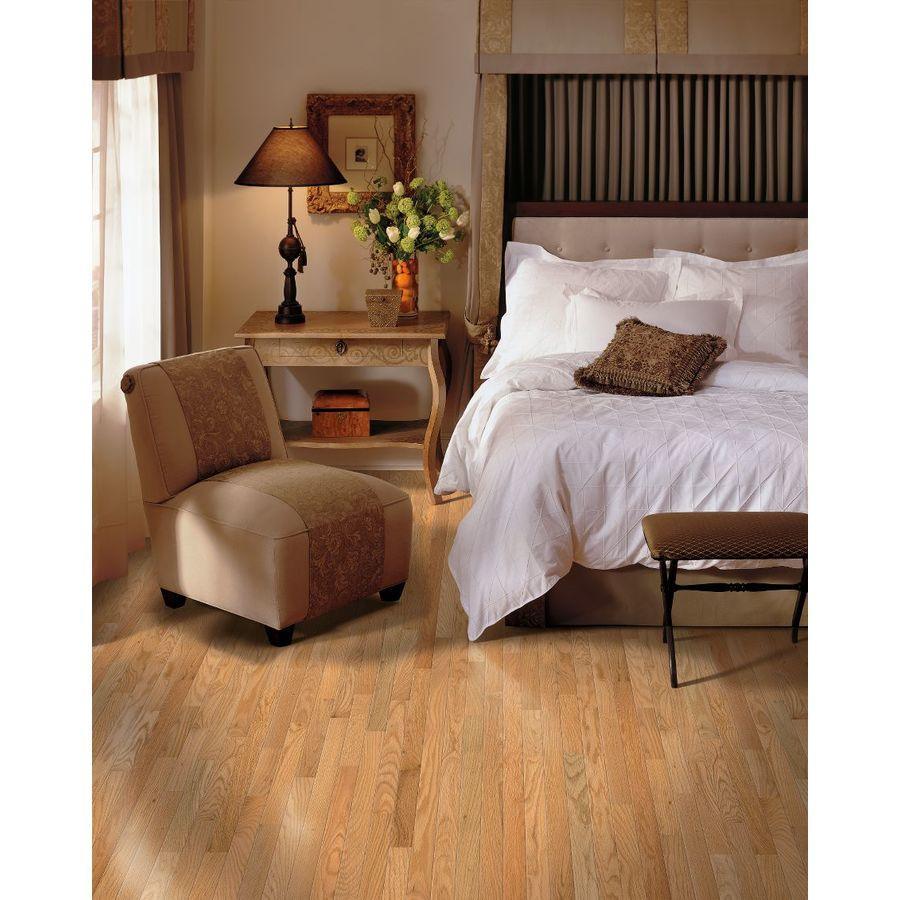 Bruce Laurel 2.25-in Natural Oak Smooth/Traditional Solid Hardwood Flooring (20-sq ft)