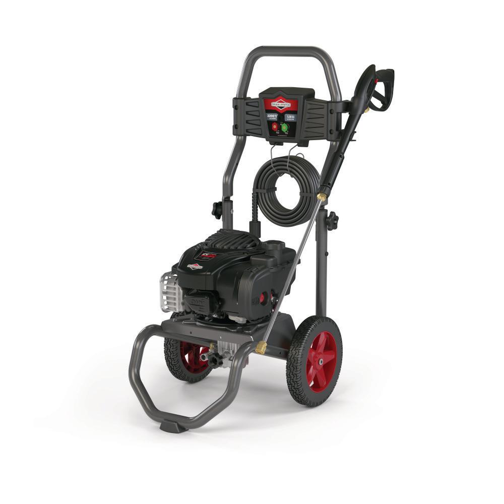 BRIGGS 2200 PSI 1.9 GPM Cold Water Gas Pressure Washer with B&S 550e Engine and Quick-Connect Spray Tips