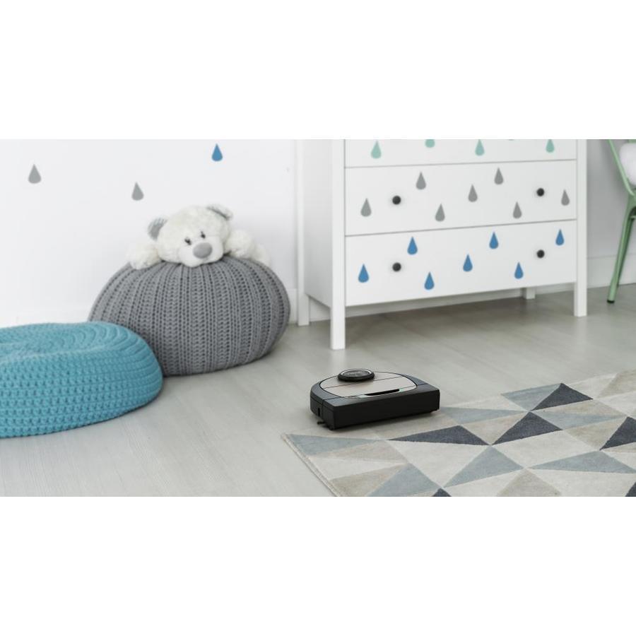 Neato Robotics D7 Connected Black Auto Charging Robotic Vacuum