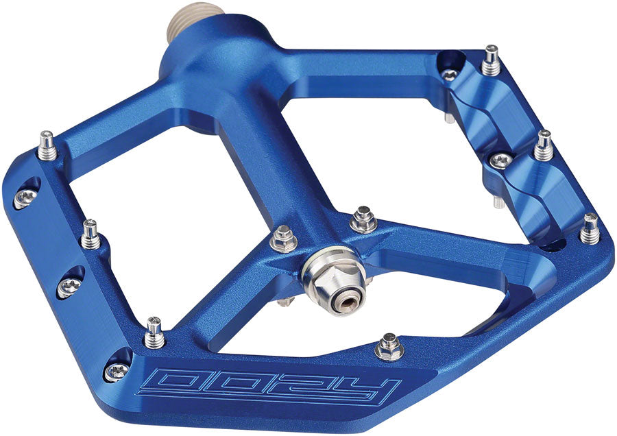 Spank Oozy Mountain Bike Platform Pedals 9/16" Alloy 18 Replaceable Pins Blue